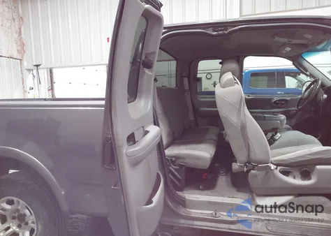 2003 Ford F-150 Lariat/Xl/Xlt from USA, damaged, VIN 1FTRX18WX3NB72688